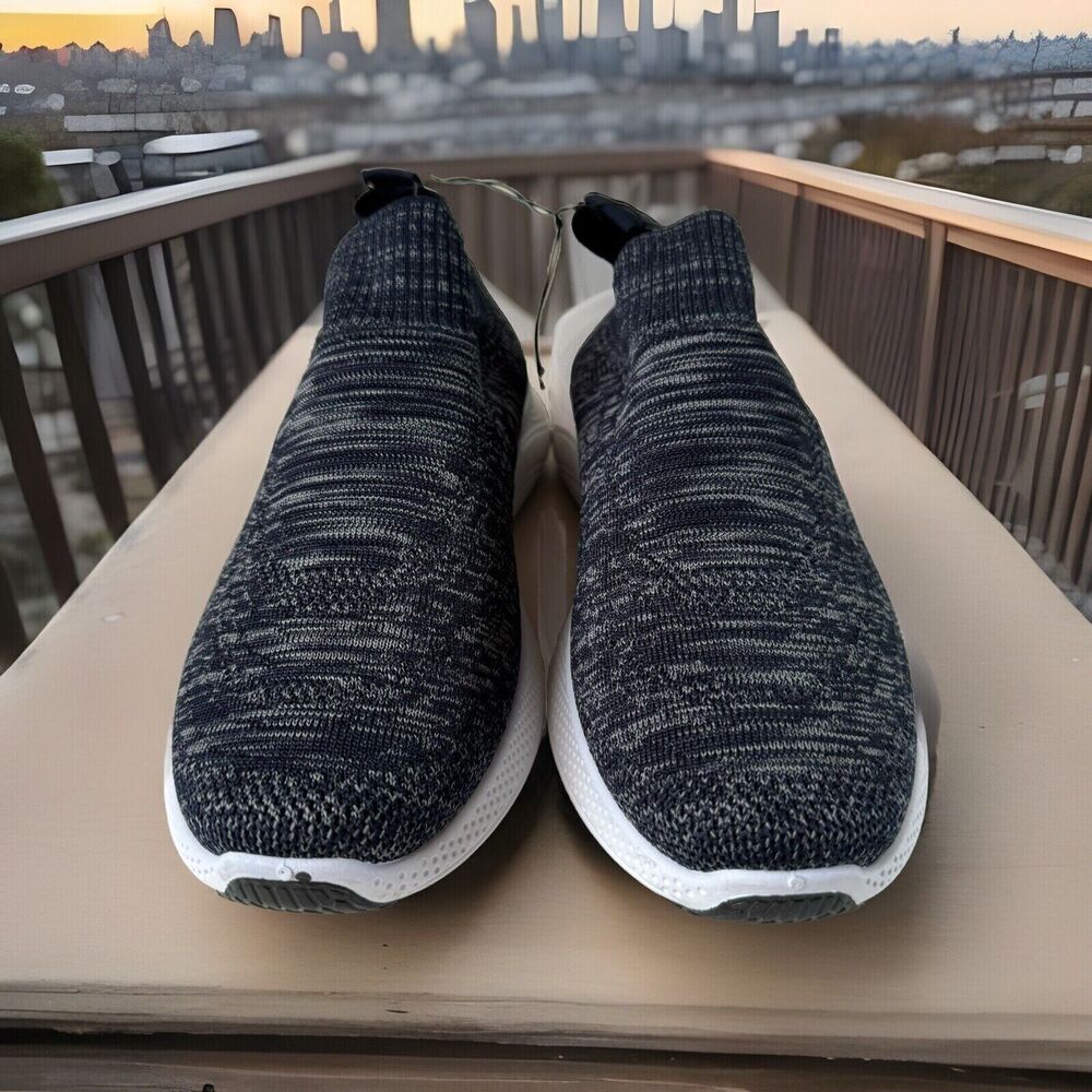 Members Only Light Weight Breathable Sneakers Navy Men’s Size 10M NWT